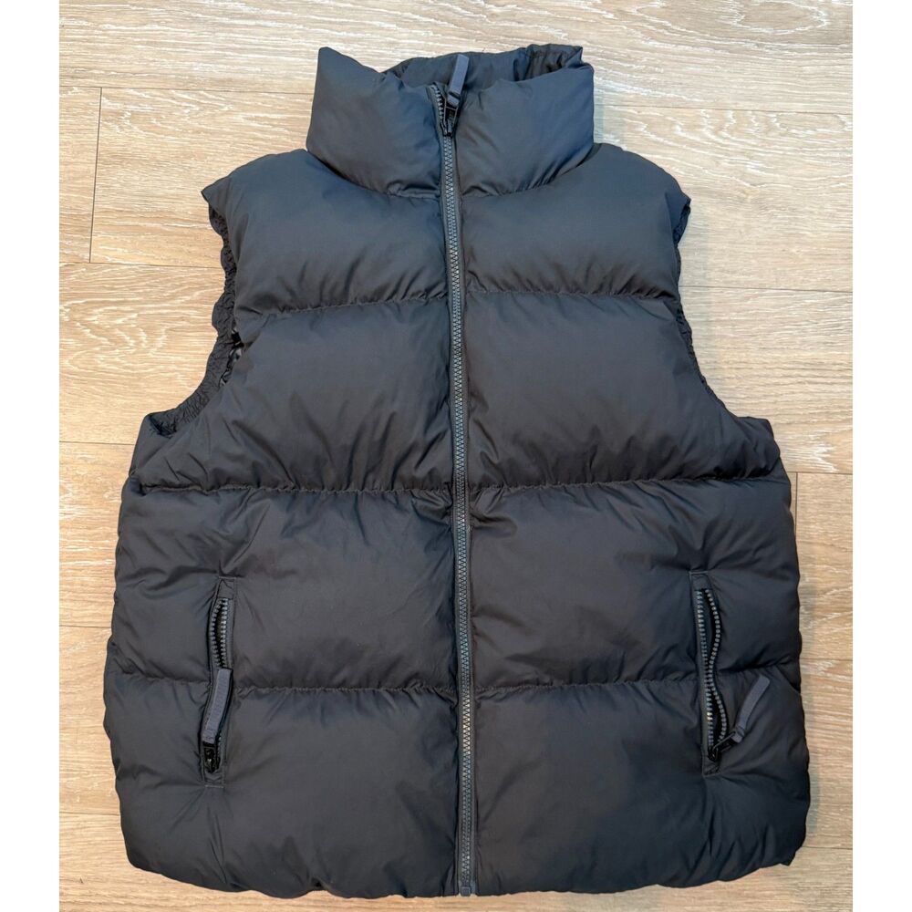 Vuori Hillside Down Vest Size Medium - Picture 3 of 7